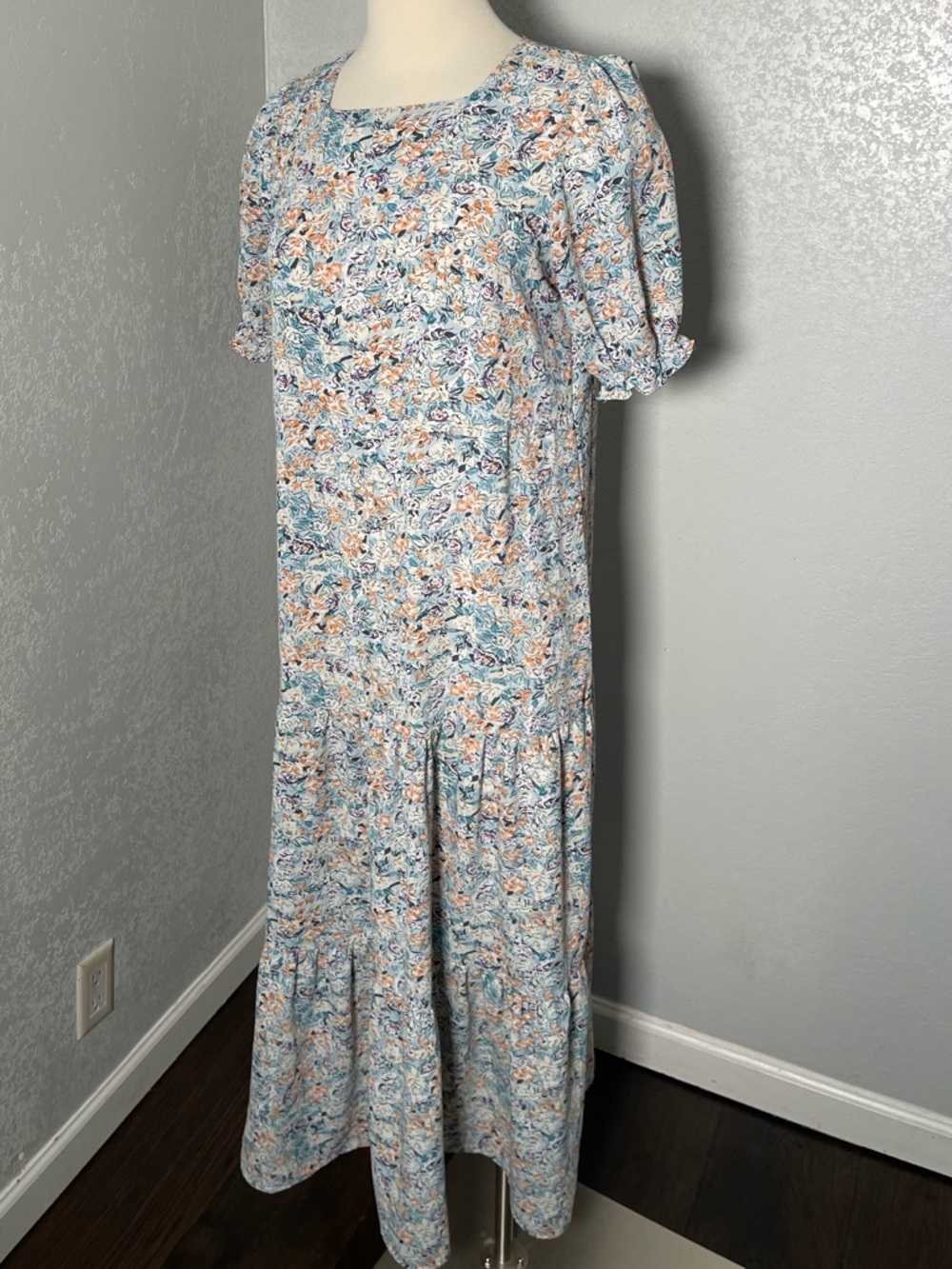 Floral Print Maxi Dress Sz 4 sweetsalt